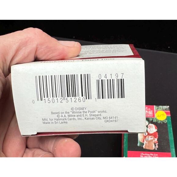 Hallmark Ornament Playing With Pooh Winnie The Pooh & Christopher Robin-1999 S1C - Picture 4 of 4